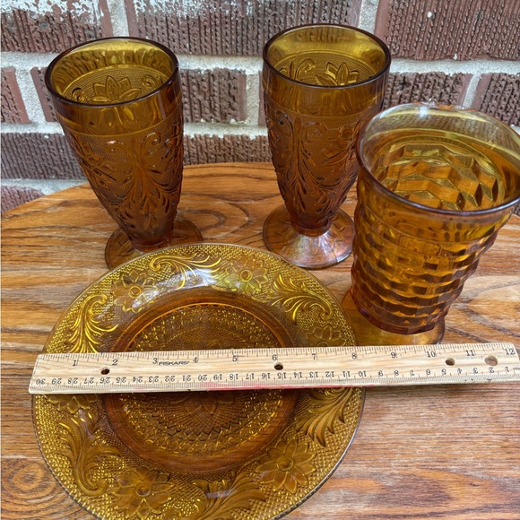 Indiana Glass Jewelry - Amber glass chipped items for crafting. Aprox 4 lbs